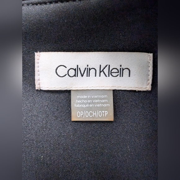 ·Calvin Klein V Neck Ruffle Sheath Dress, OP - Picture 5 of 8